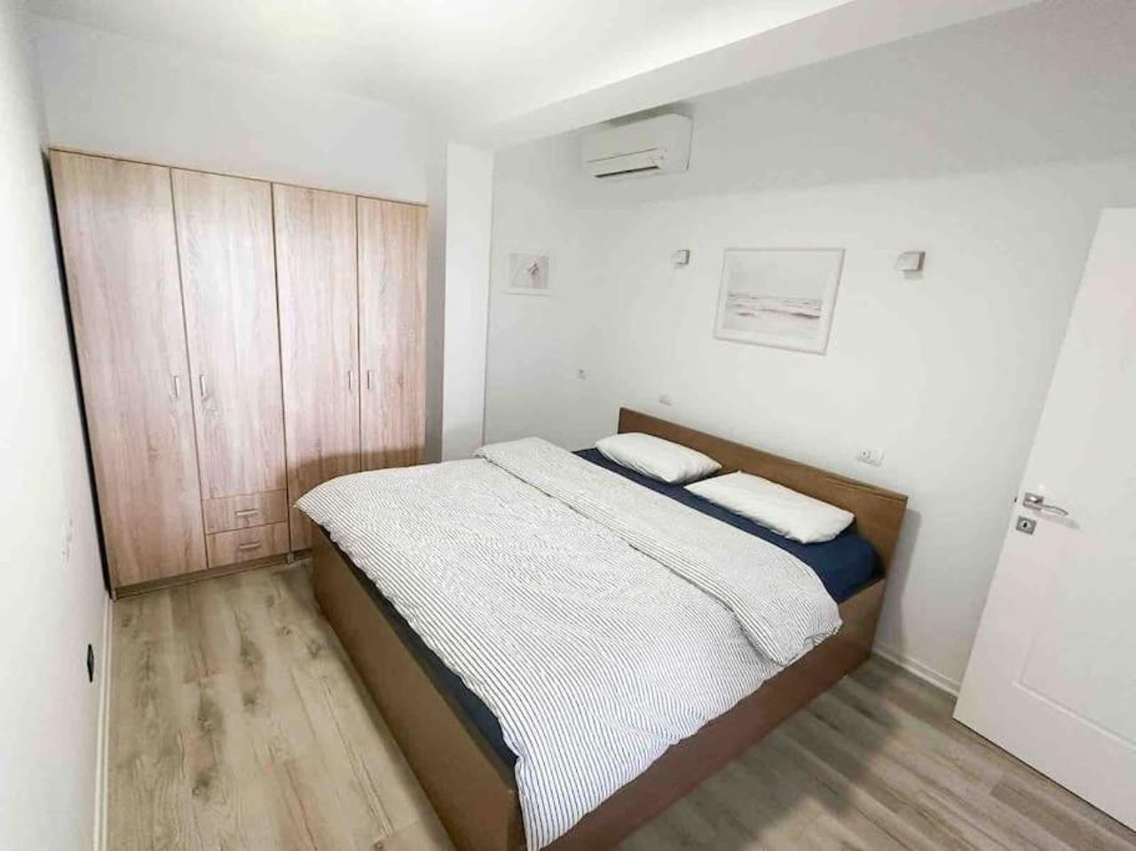 Large Renovated Beachside Apt, w/ wi-fi & Netflix