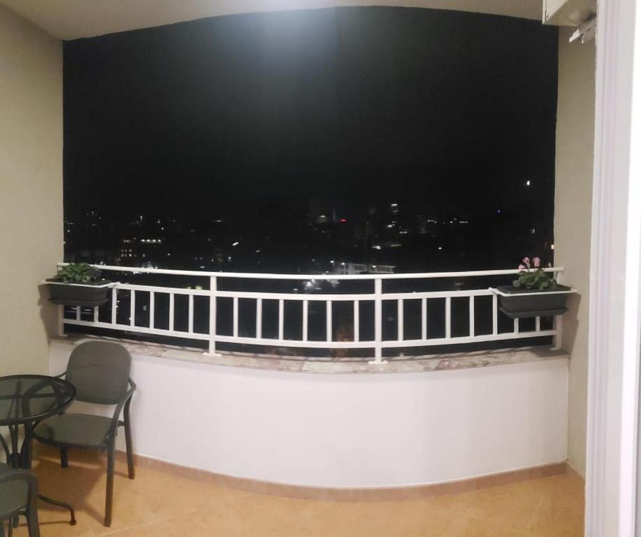 Ea-Apartment