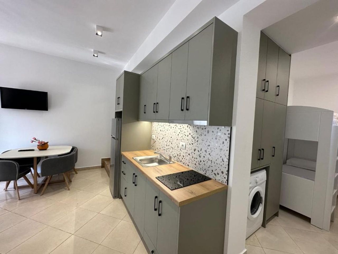 V Apartment