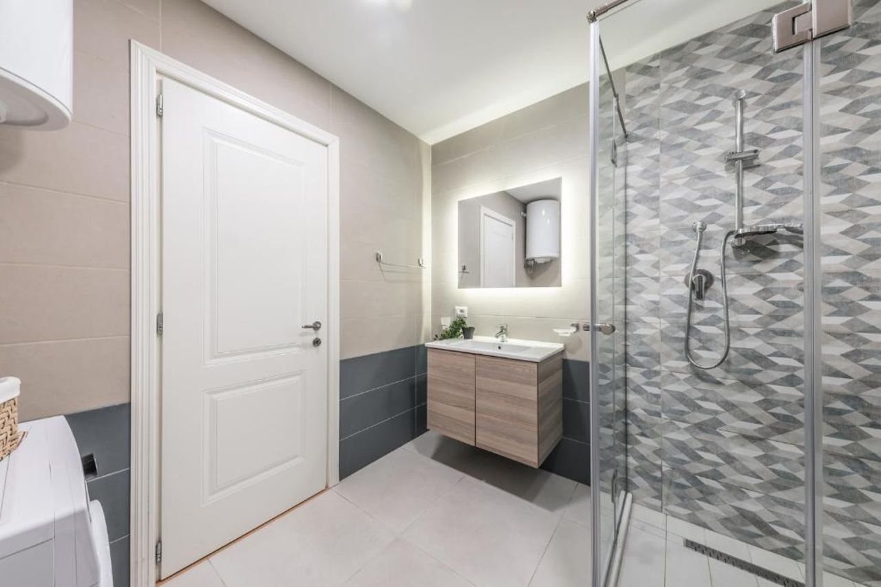 Yellow Mood Brand New Modern Apartment in best area of the city