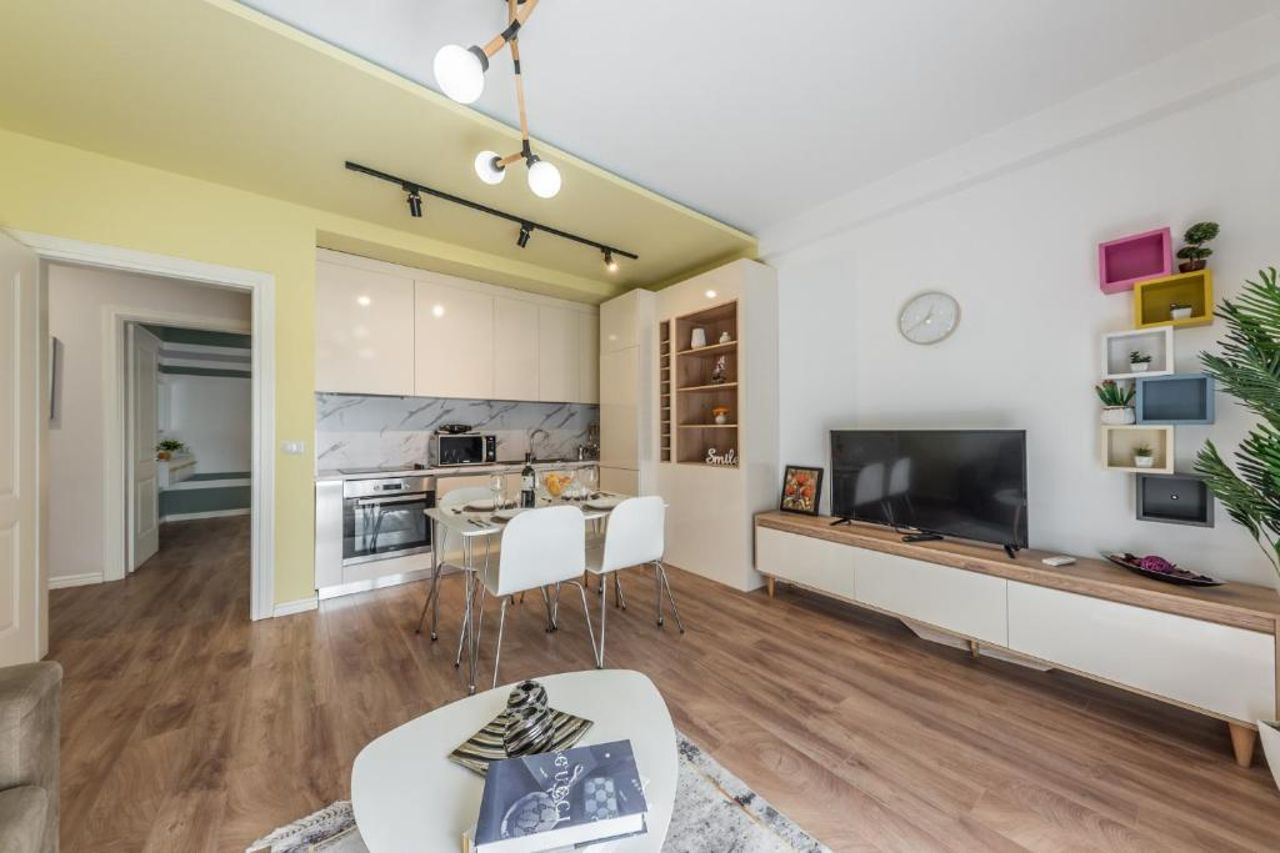 Yellow Mood Brand New Modern Apartment in best area of the city
