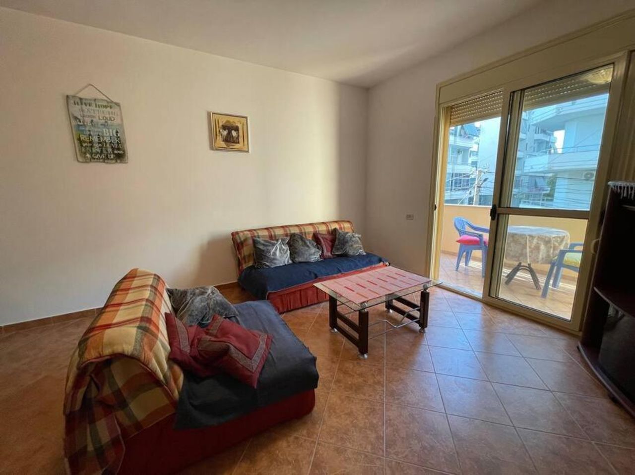 Vlora Apartment, Lungomare