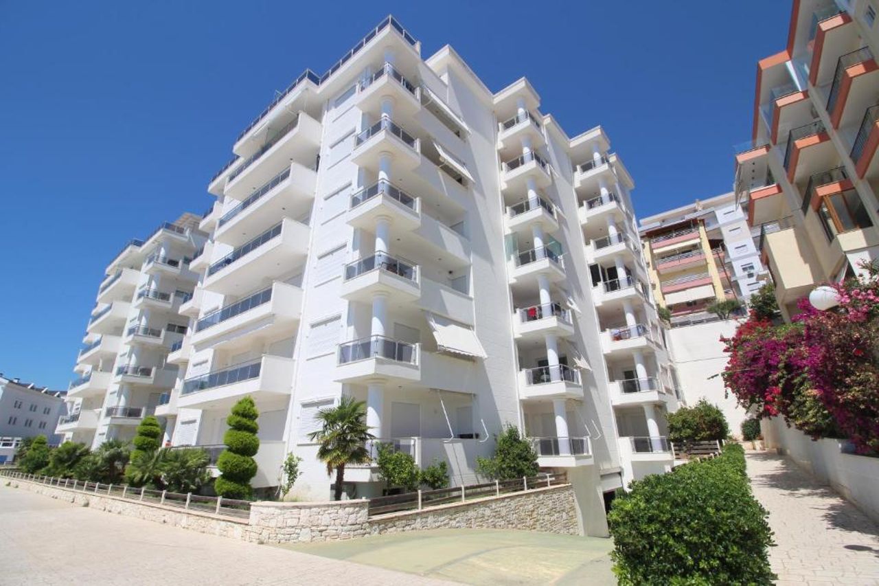 Beachfront Sion Sarande Apartment 2