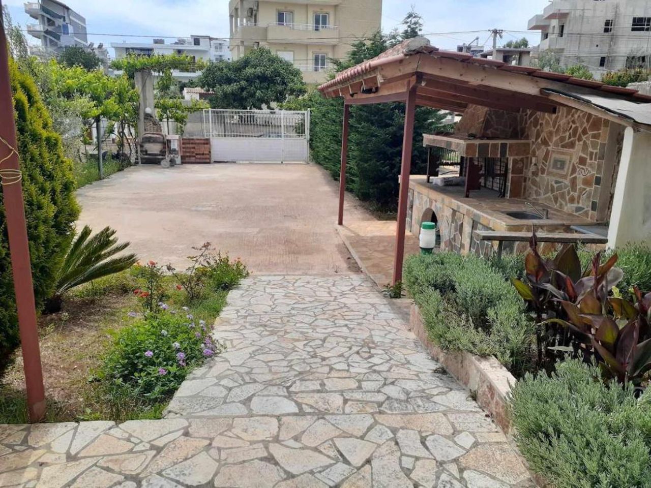Vila Adam