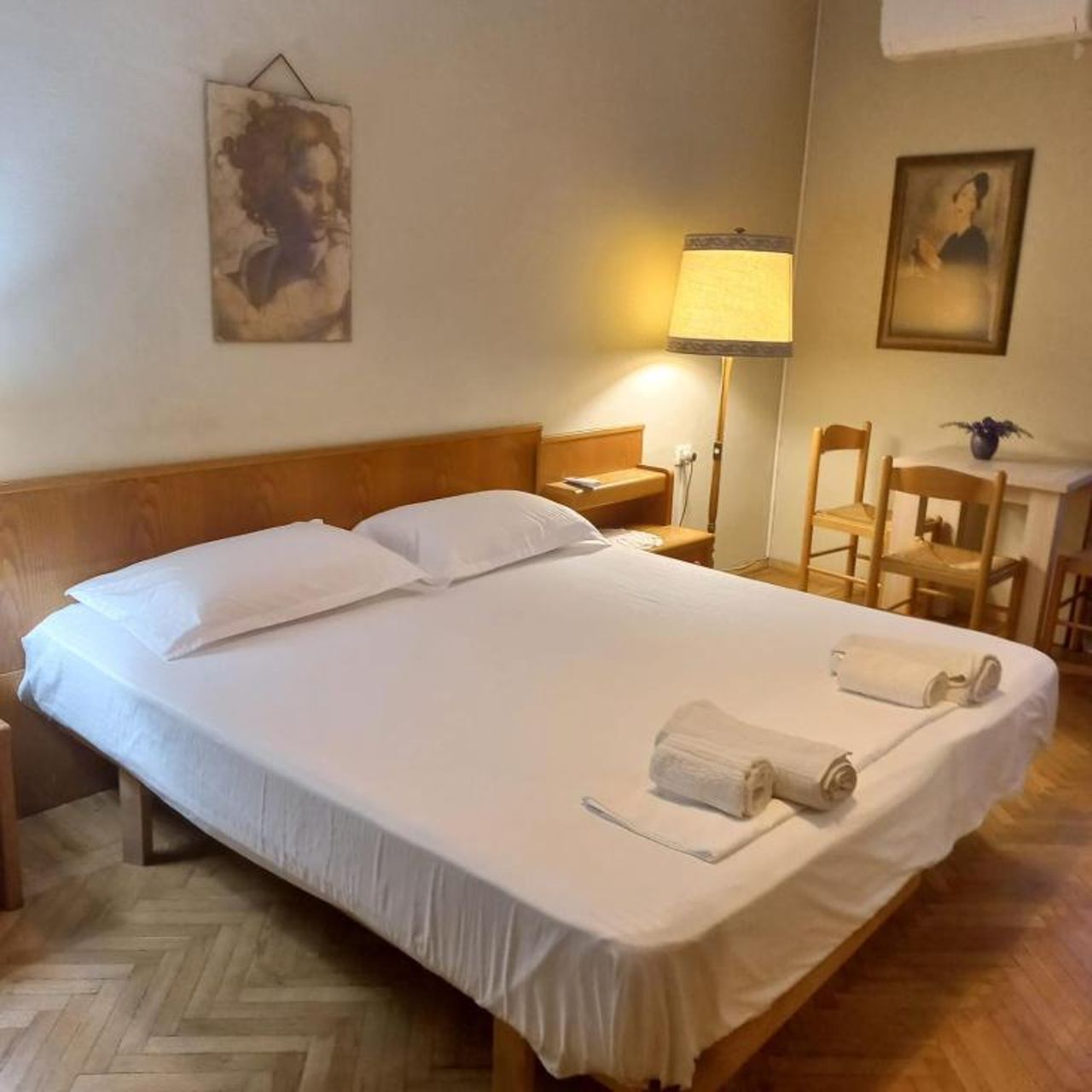 Scanderbeg Square Apartment