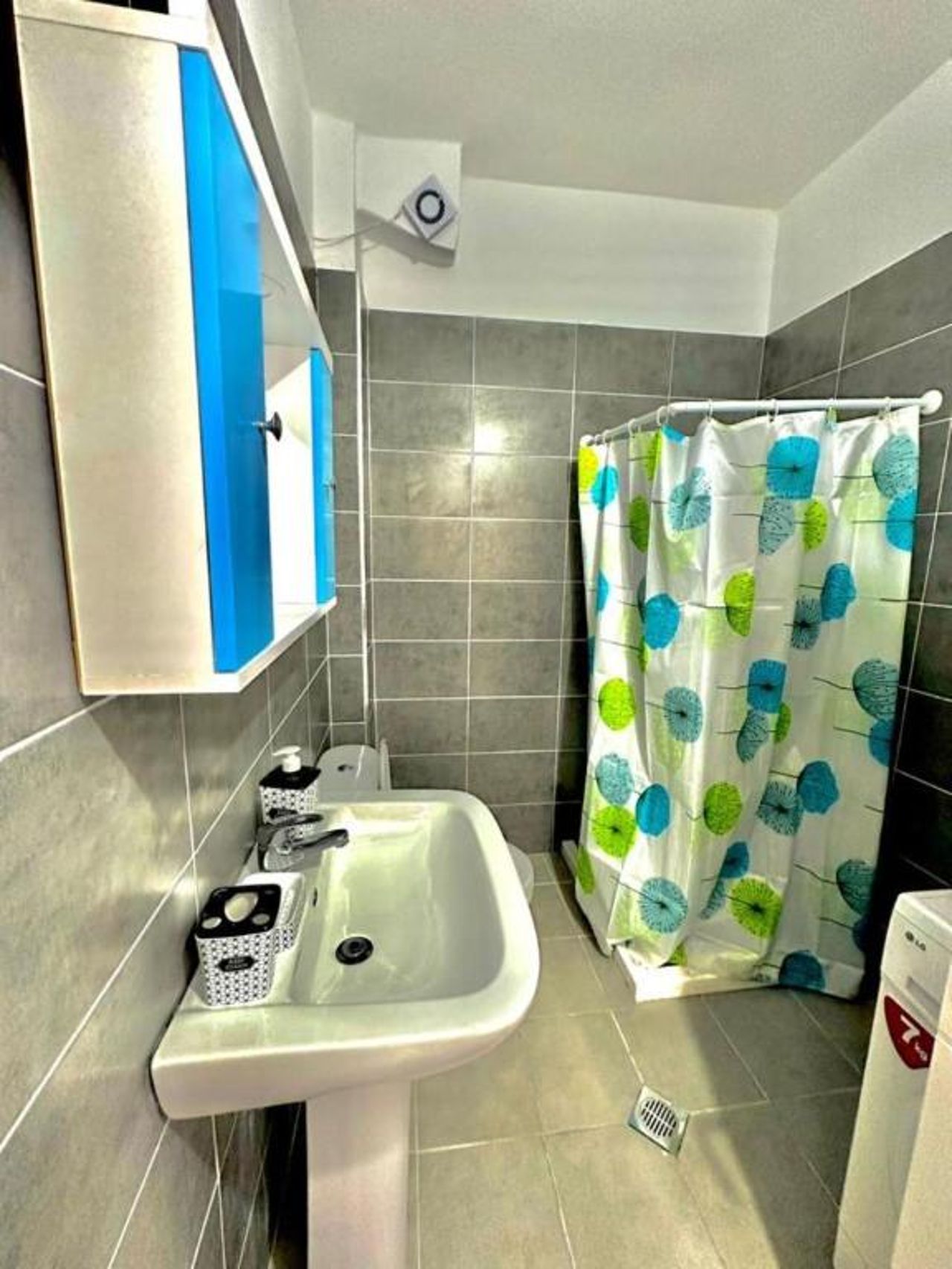 Sion Sarande Apartment 33
