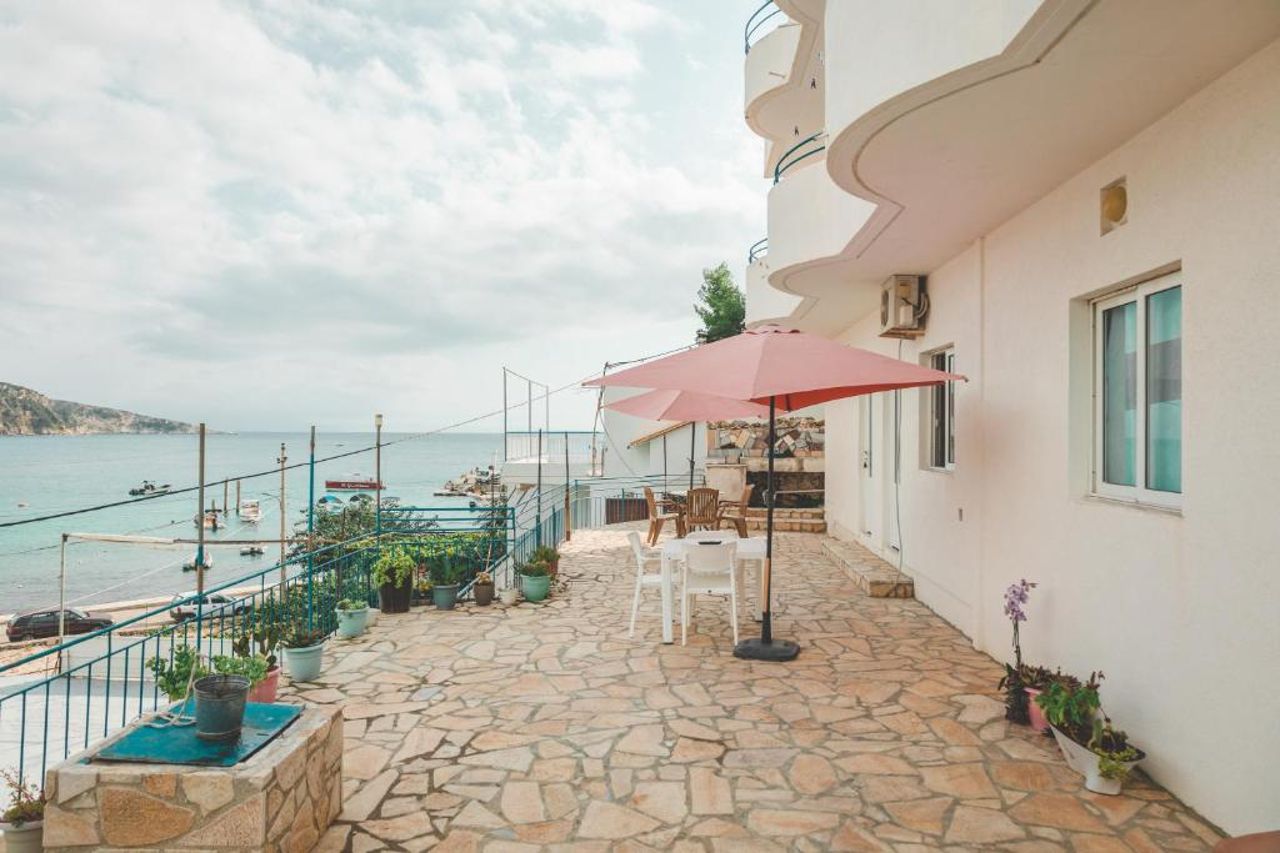 Rooms by the sea