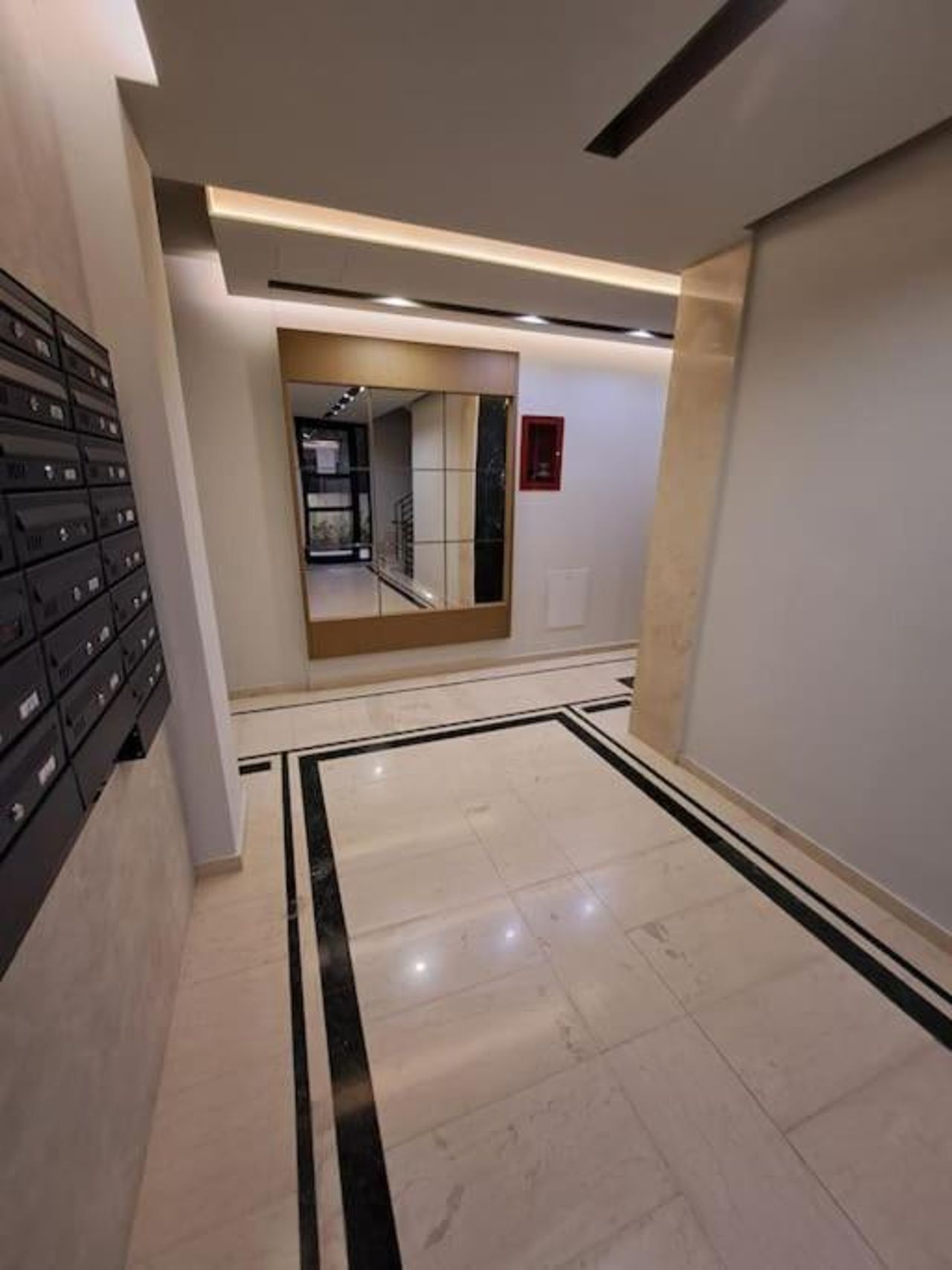 Guest House - Happy House Tirana