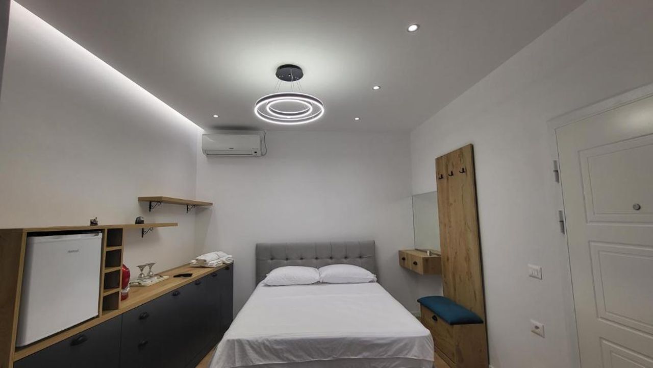 Karanxha's room