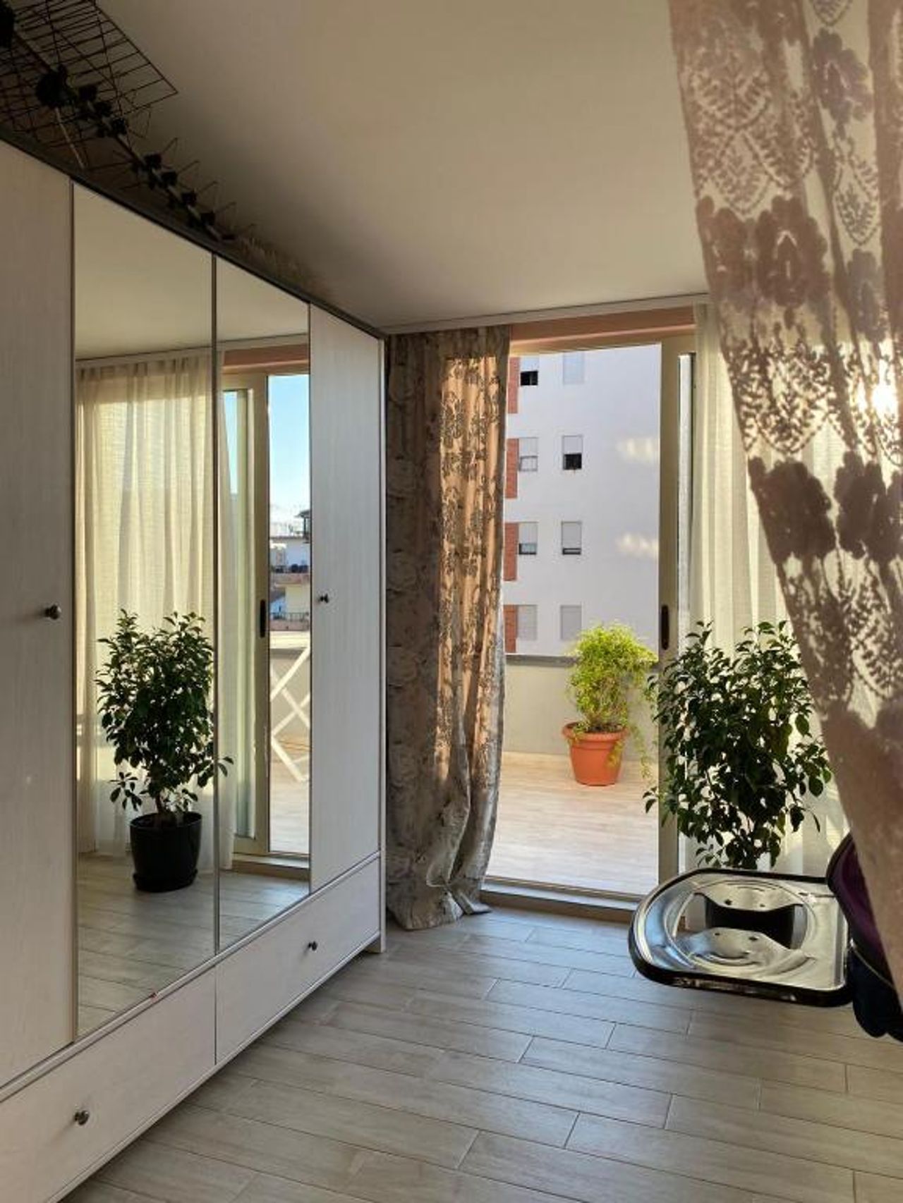 Apartment on rent near the city center and near the lake of Tirana.