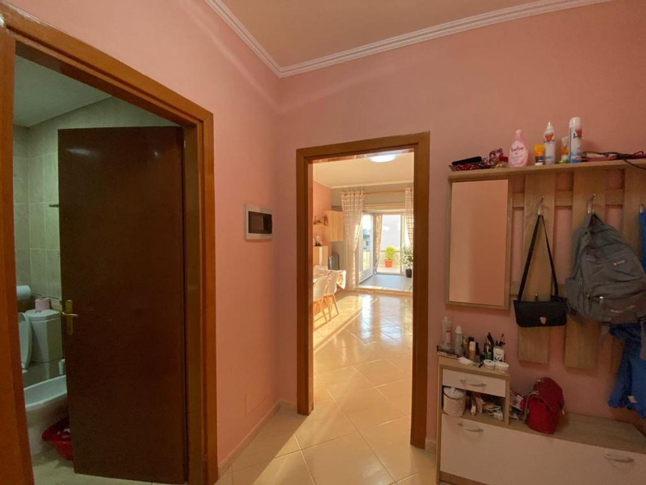 Apartment on rent near the city center and near the lake of Tirana.