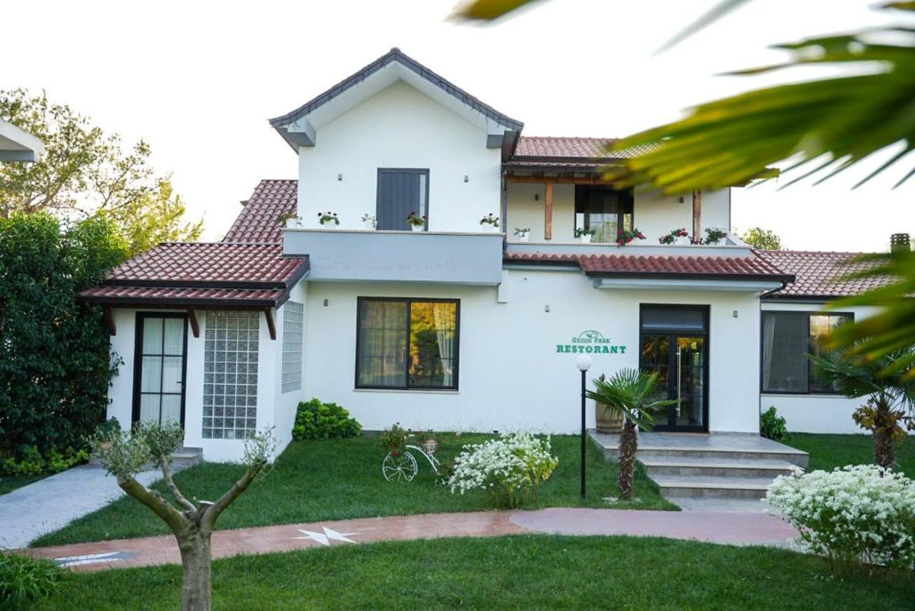 Green Park Divjakë