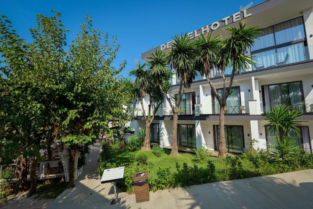 Hotel Denoel