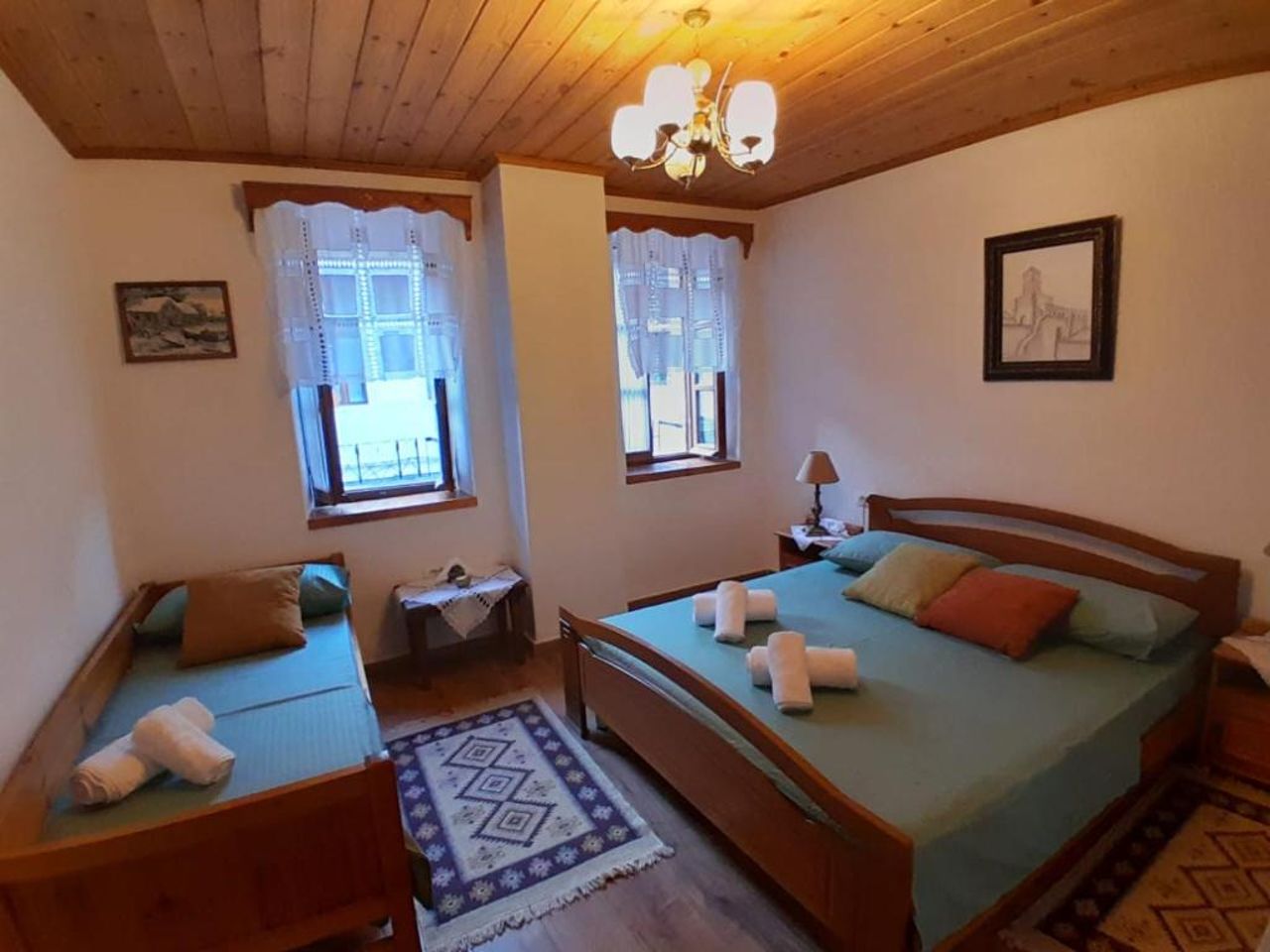 SANTA ROOM-OLD BAZAAR CENTER-Gjirokaster