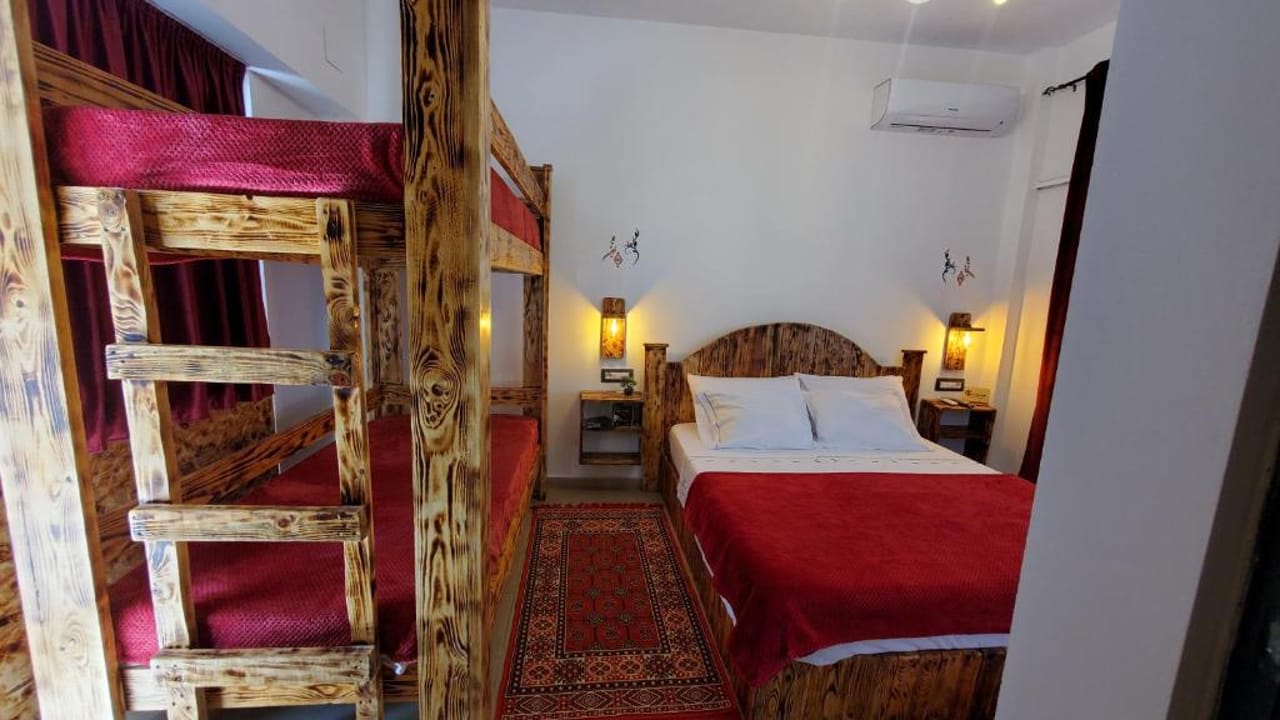 Clockwise GuestRooms