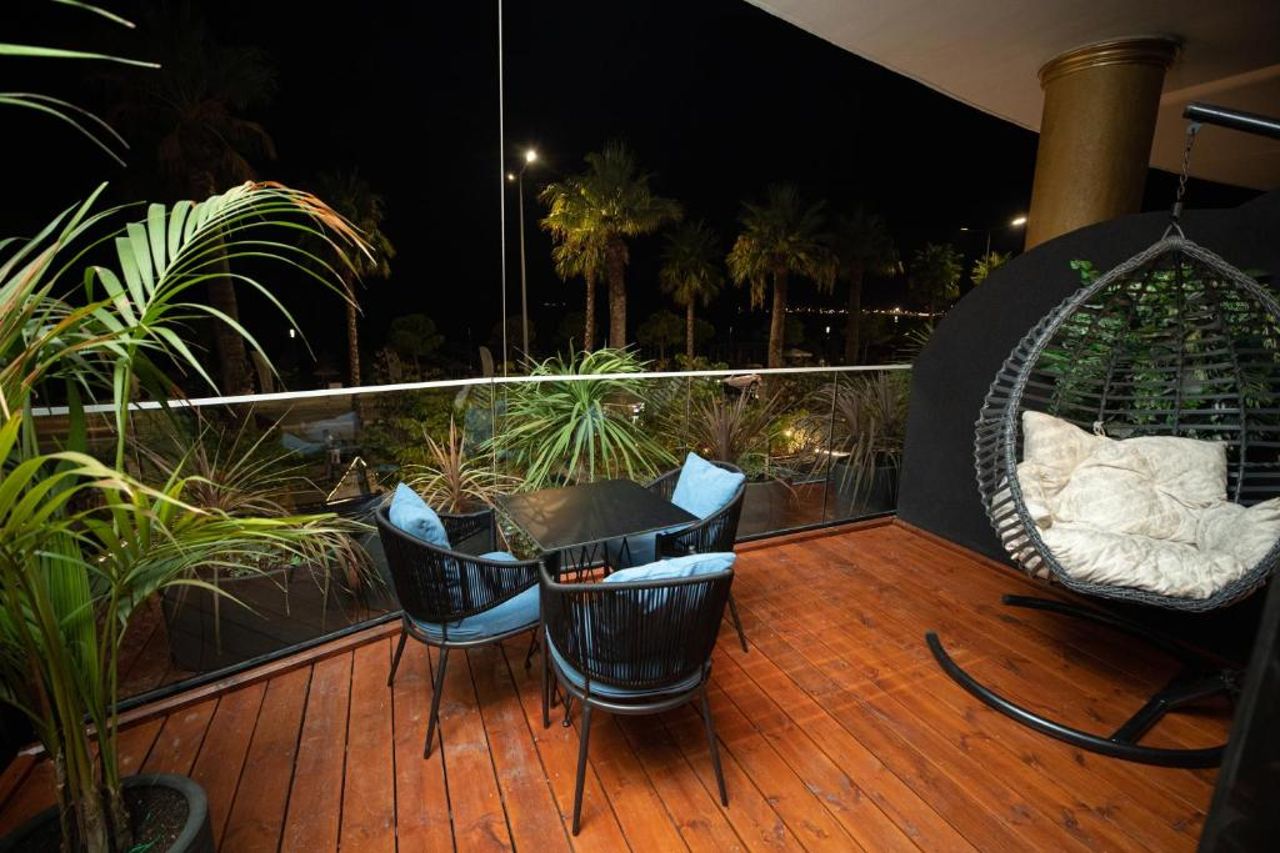 Mustafa Suites