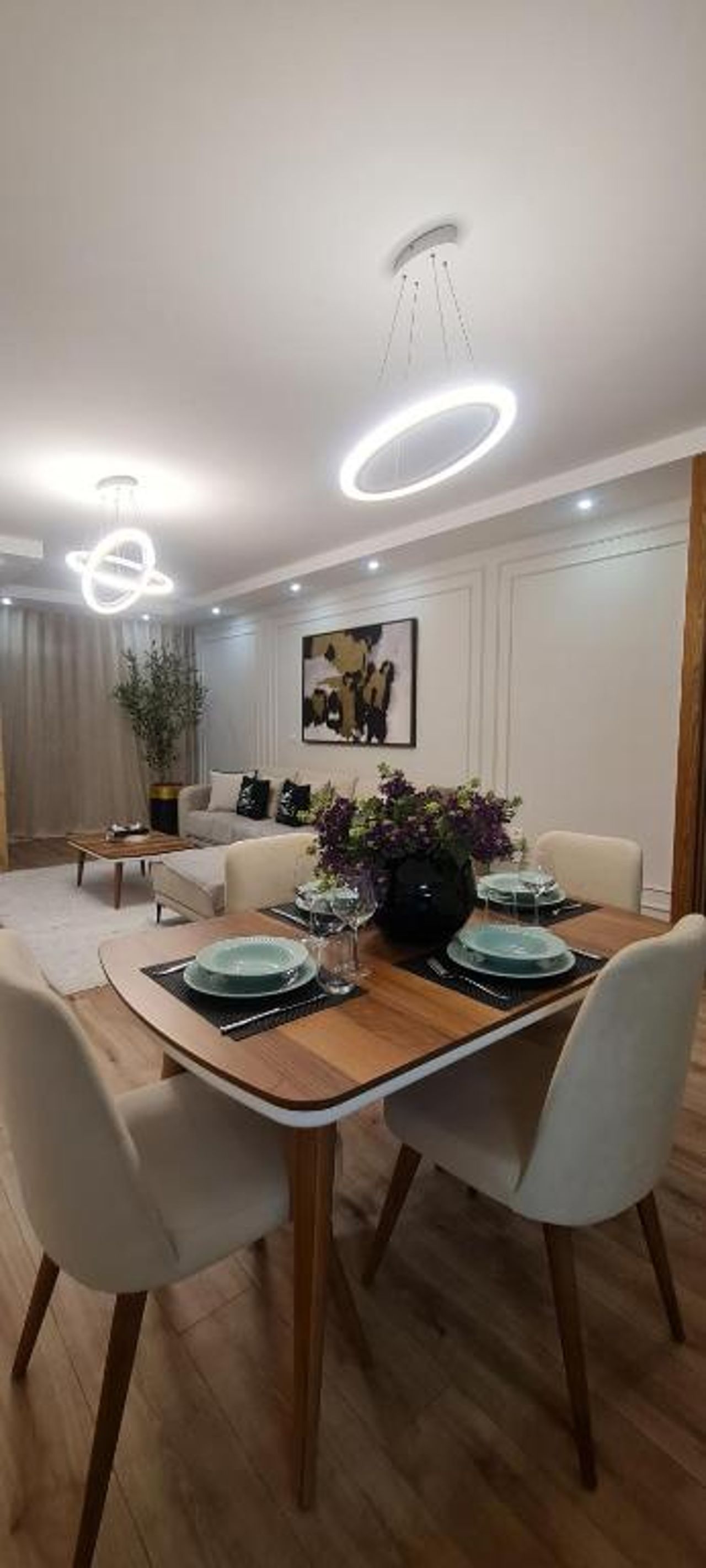 TAM Serviced Apartment Komuna e Parisit District