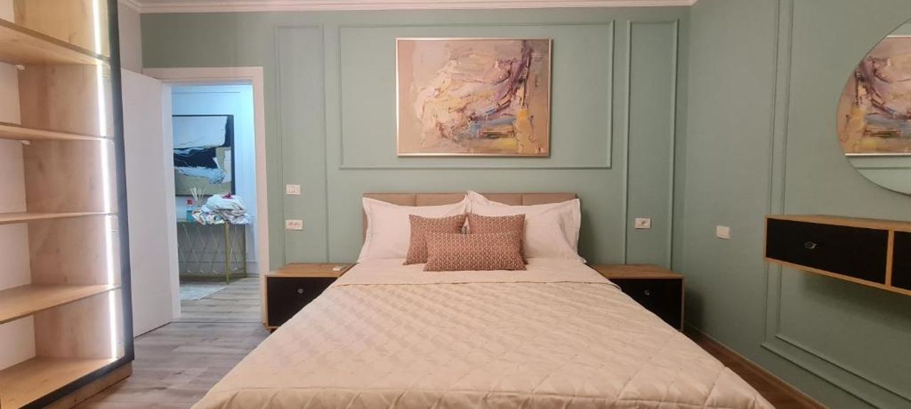 TAM Serviced Apartment Komuna e Parisit District