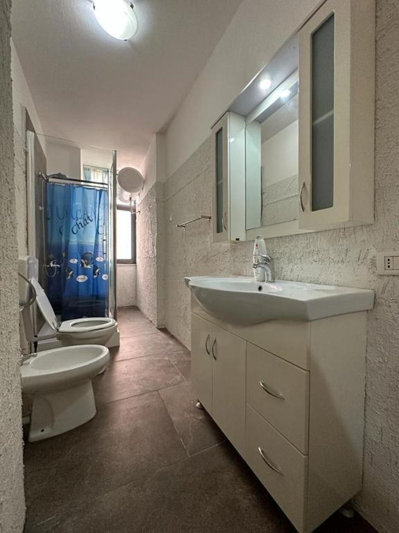 Four Seasons Apartment