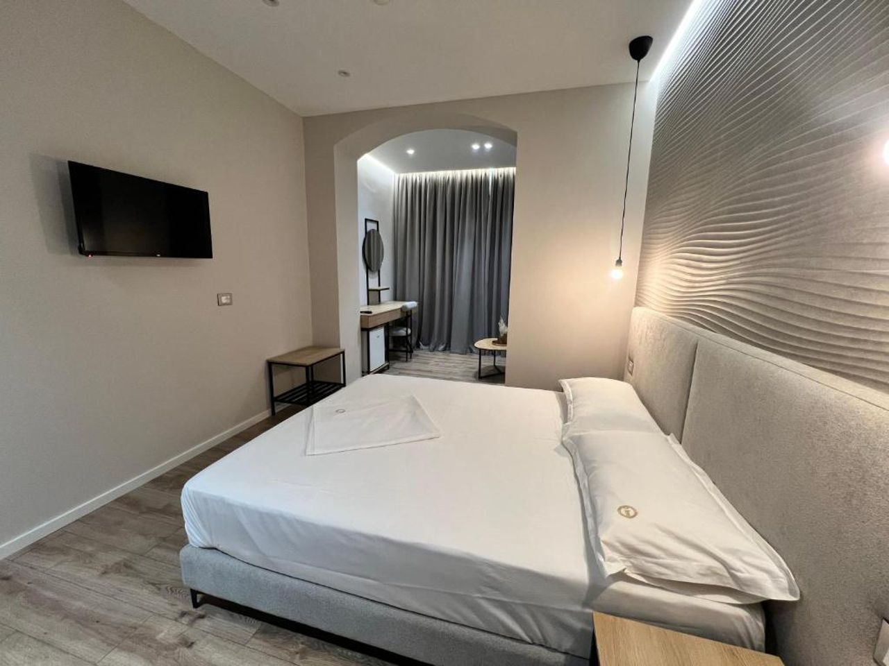 D Rooms