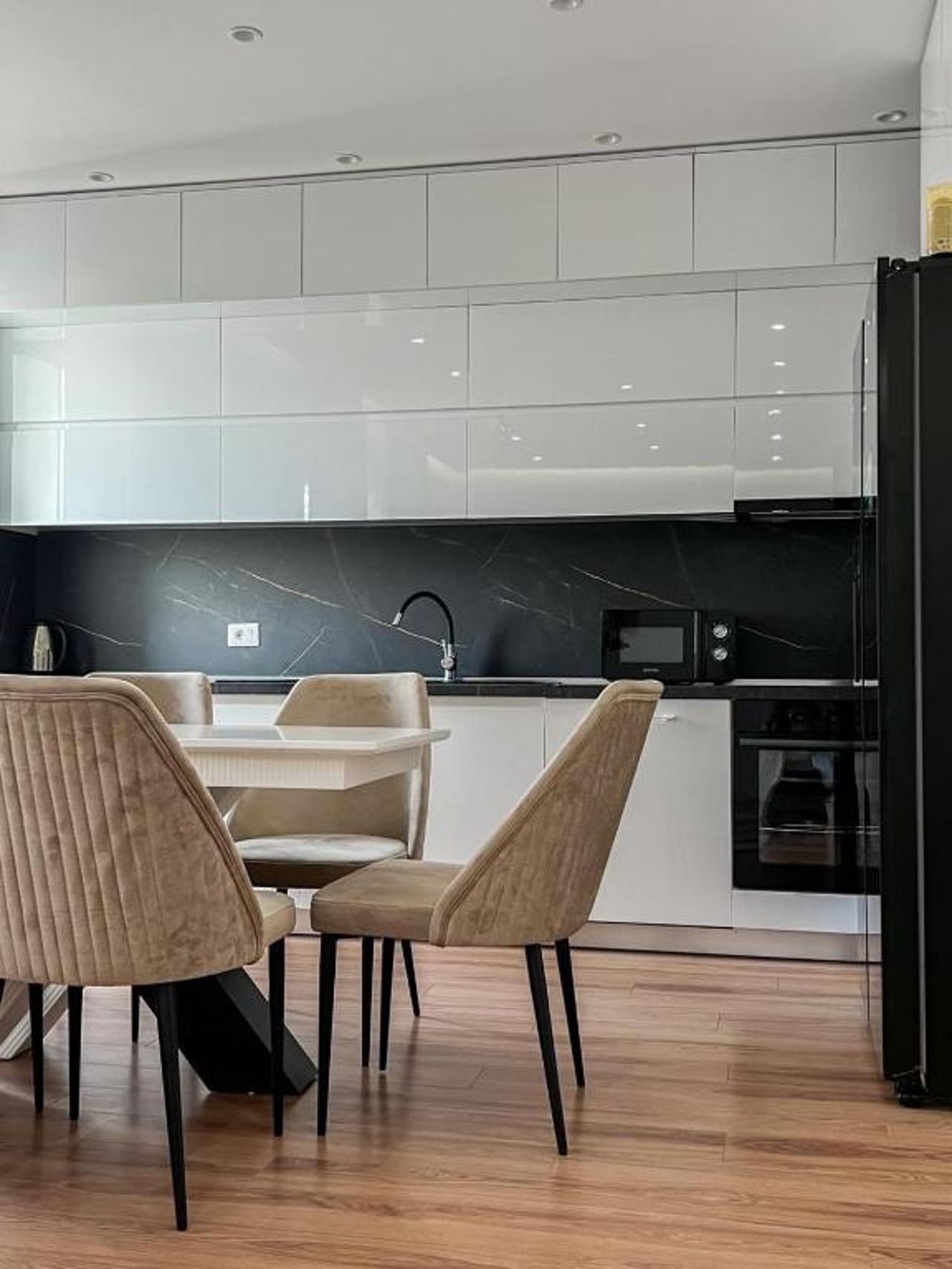 Lux Apartment at Arlis(dibra street)