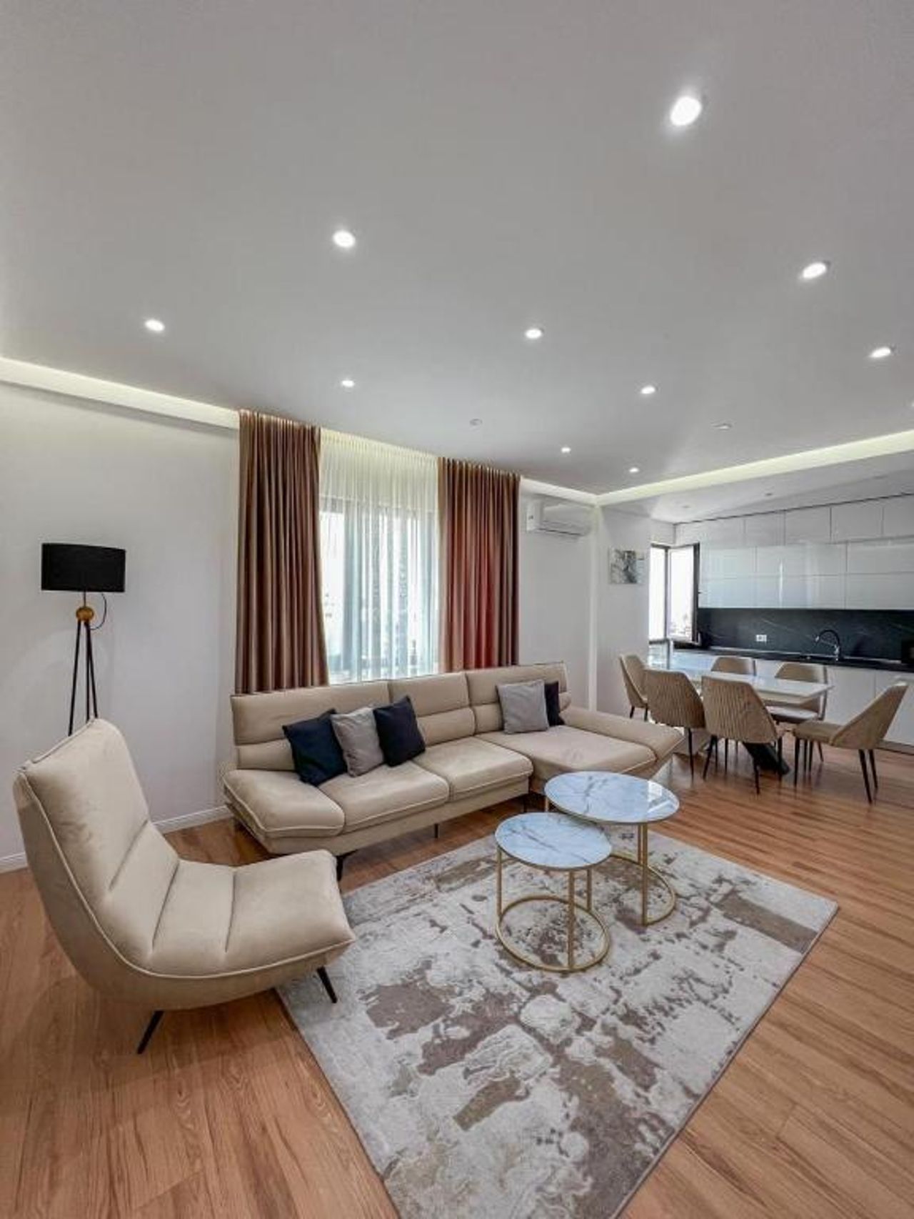 Lux Apartment at Arlis(dibra street)