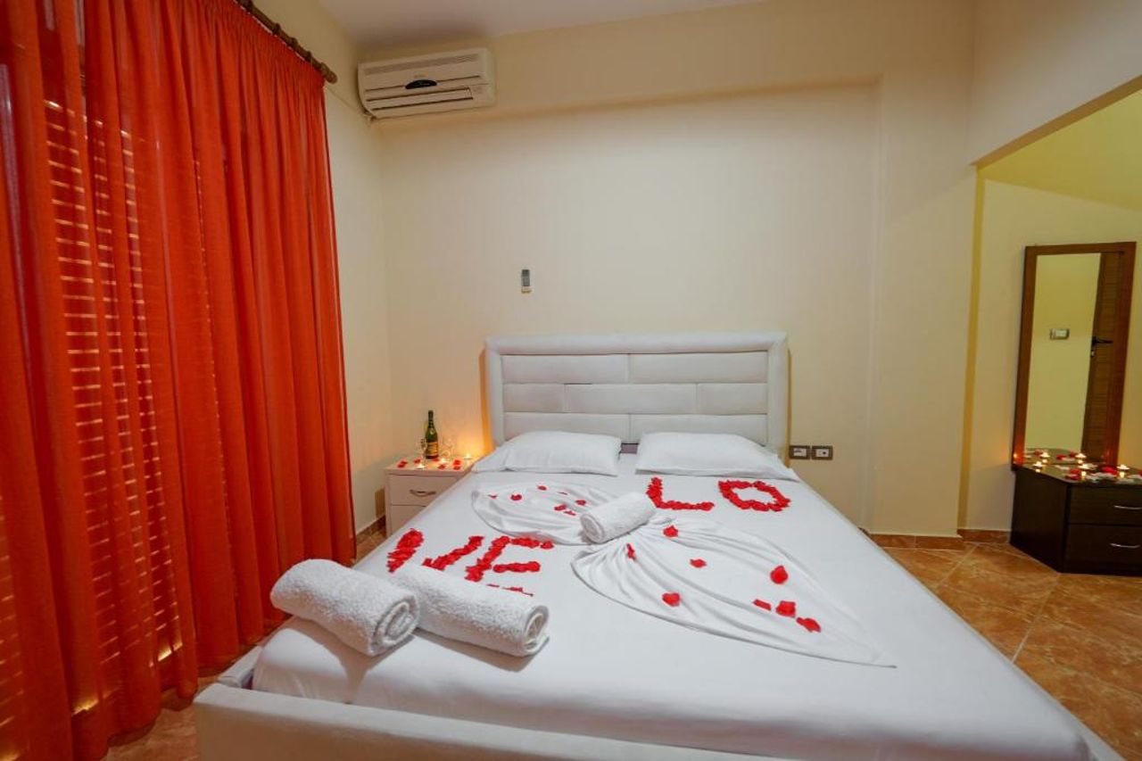 Unico ApartHotel