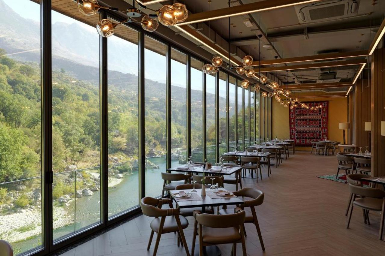 Hotel Uji Ftohte Tepelene
