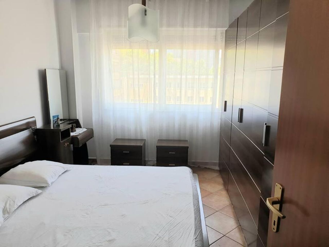 Lovely 2-bedroom rental apartment in Tirana center