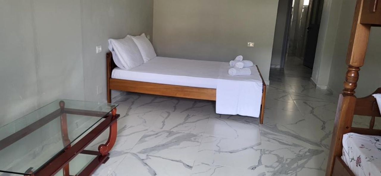 Jon rooms