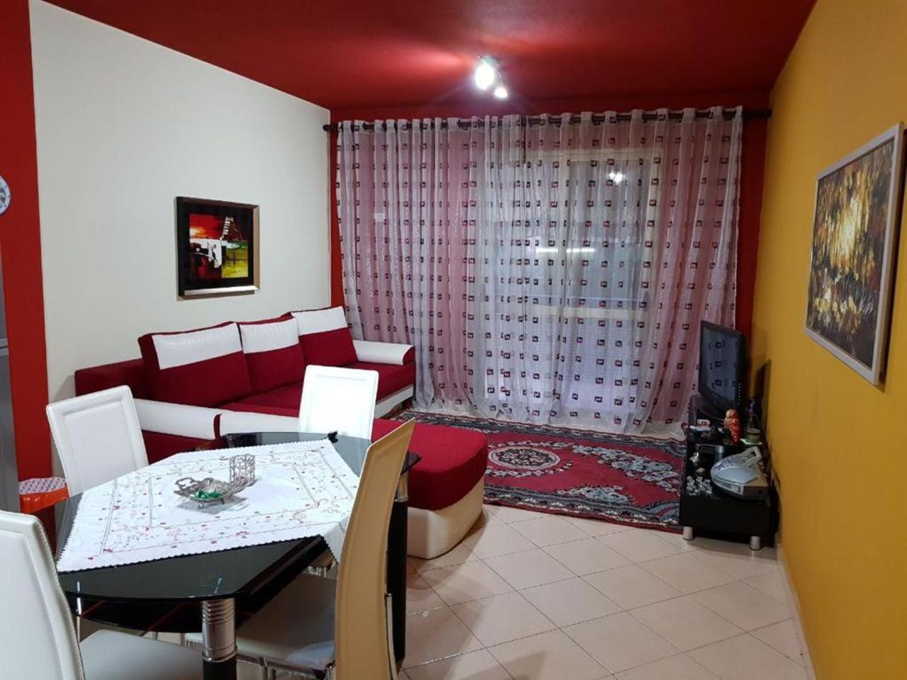 Cozy Apartment in Golem Beach