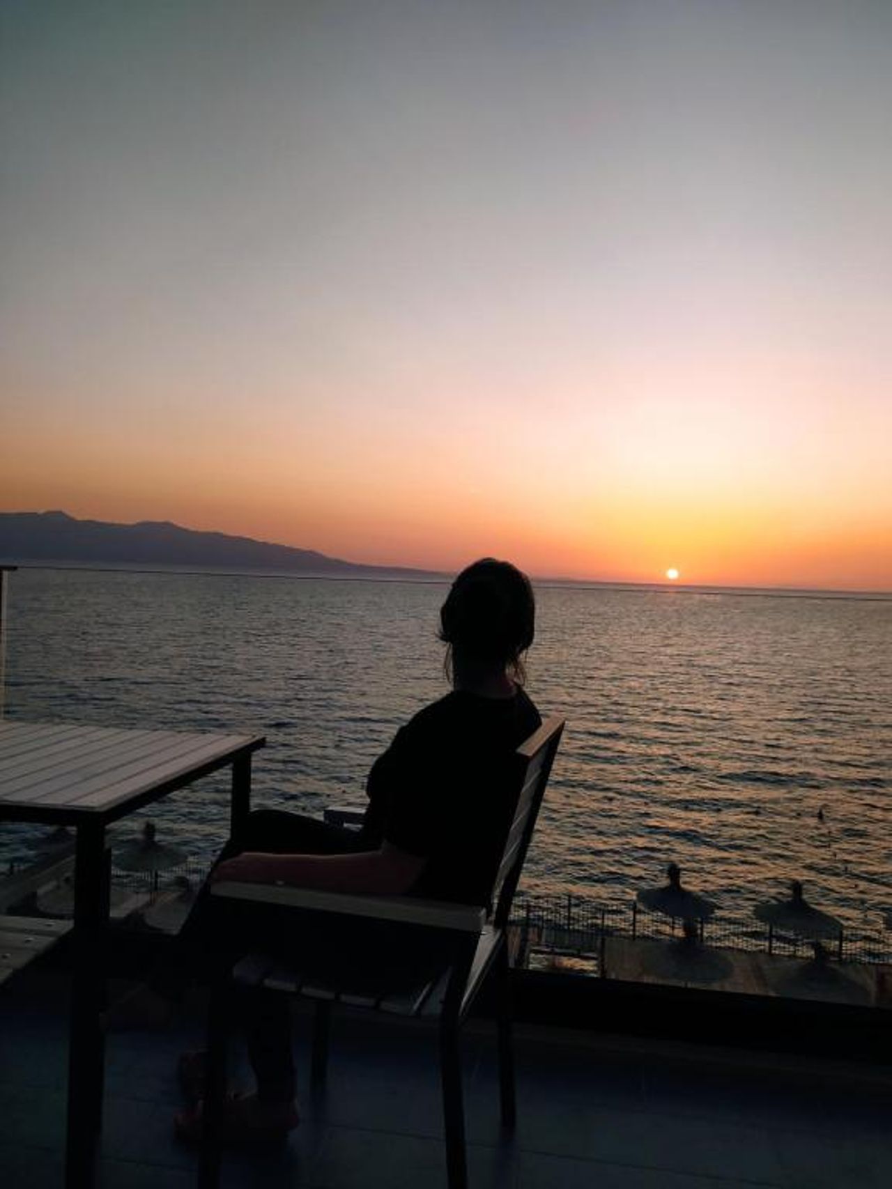 XH&A 's swaying seashell Saranda