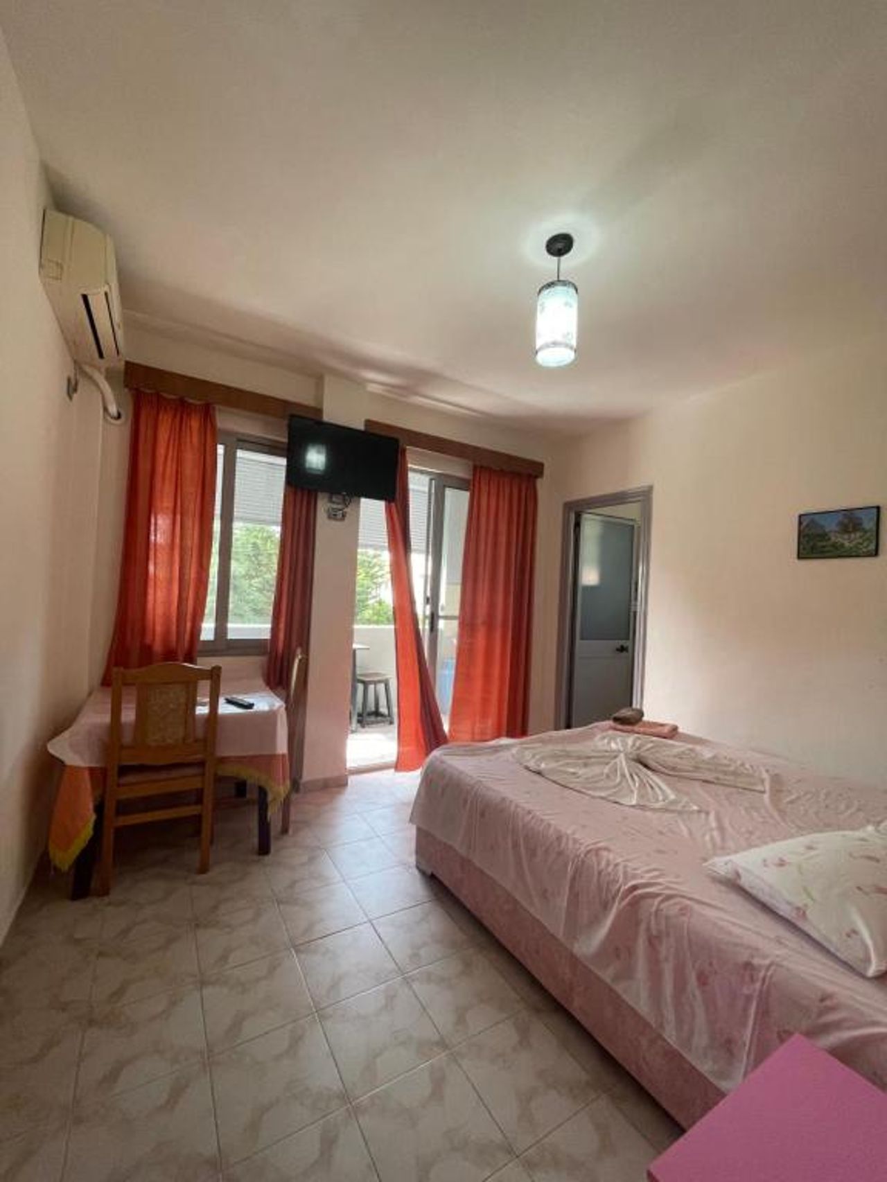 Irdi Apartments Golem