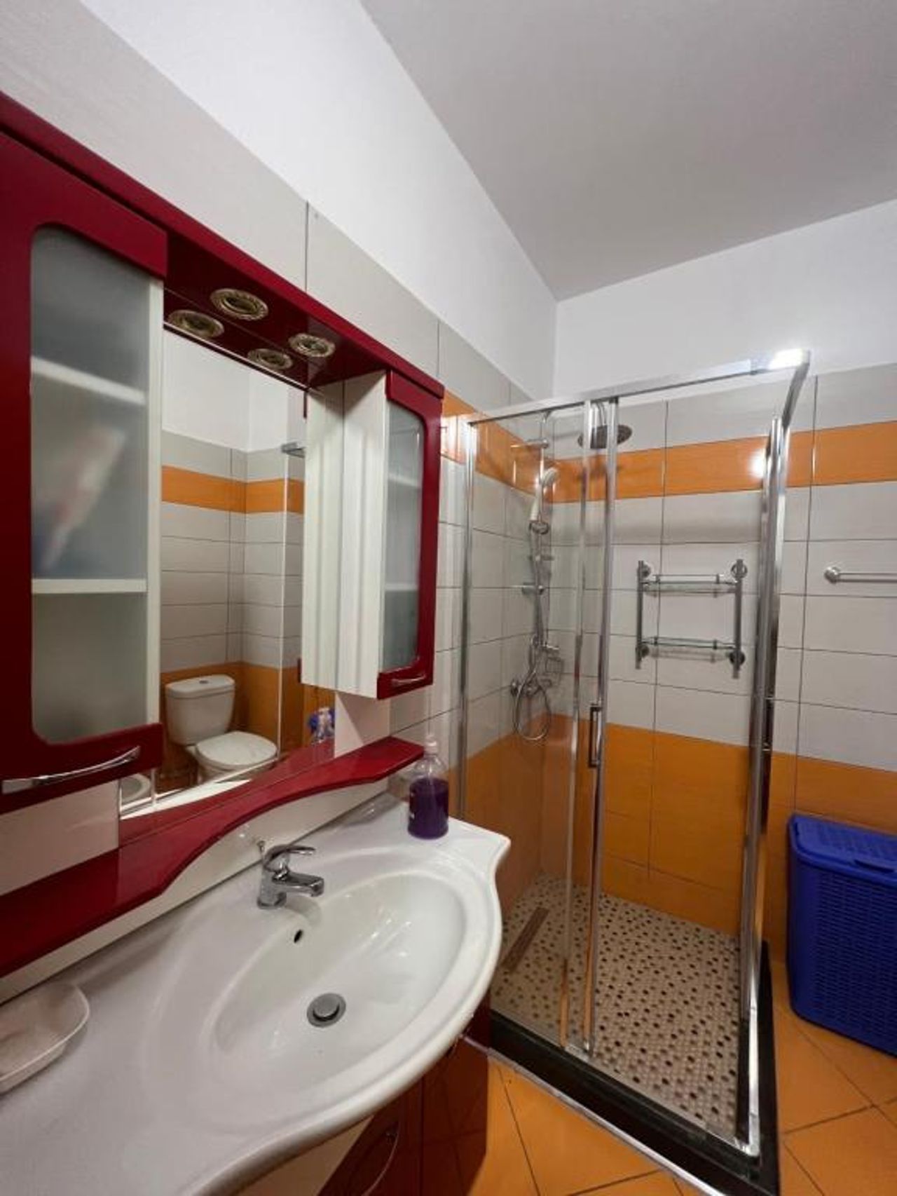 Waveside Apartment Getaway