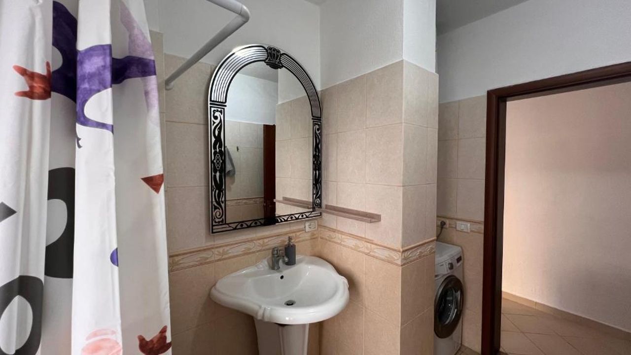 Dmitrii Apartment