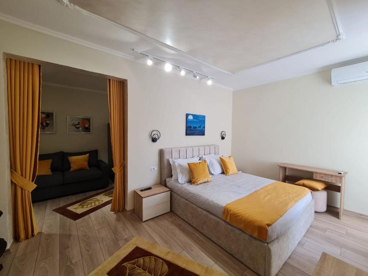 City Center Tirana luxury Orange Apartment 9B