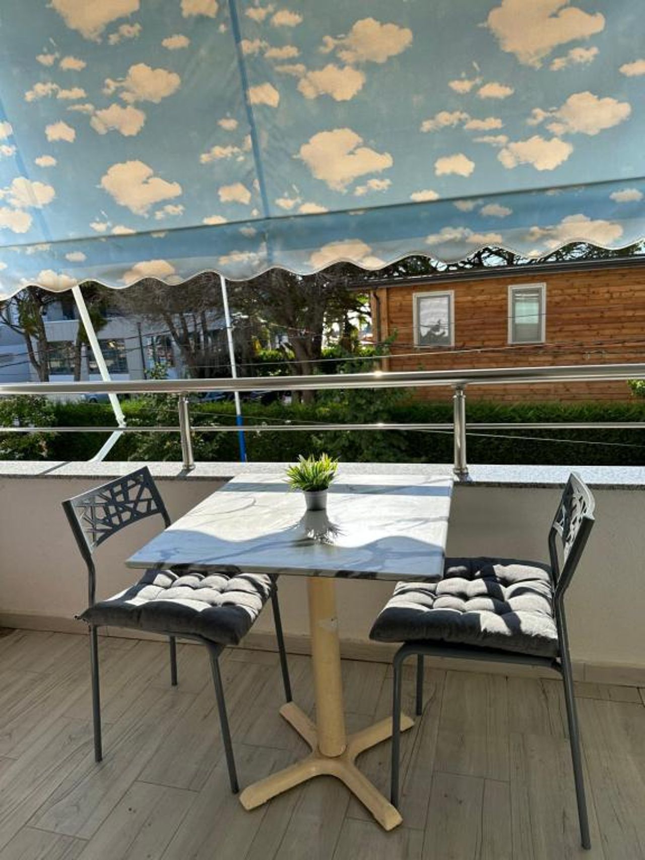 Apartment In Golem With Sea View