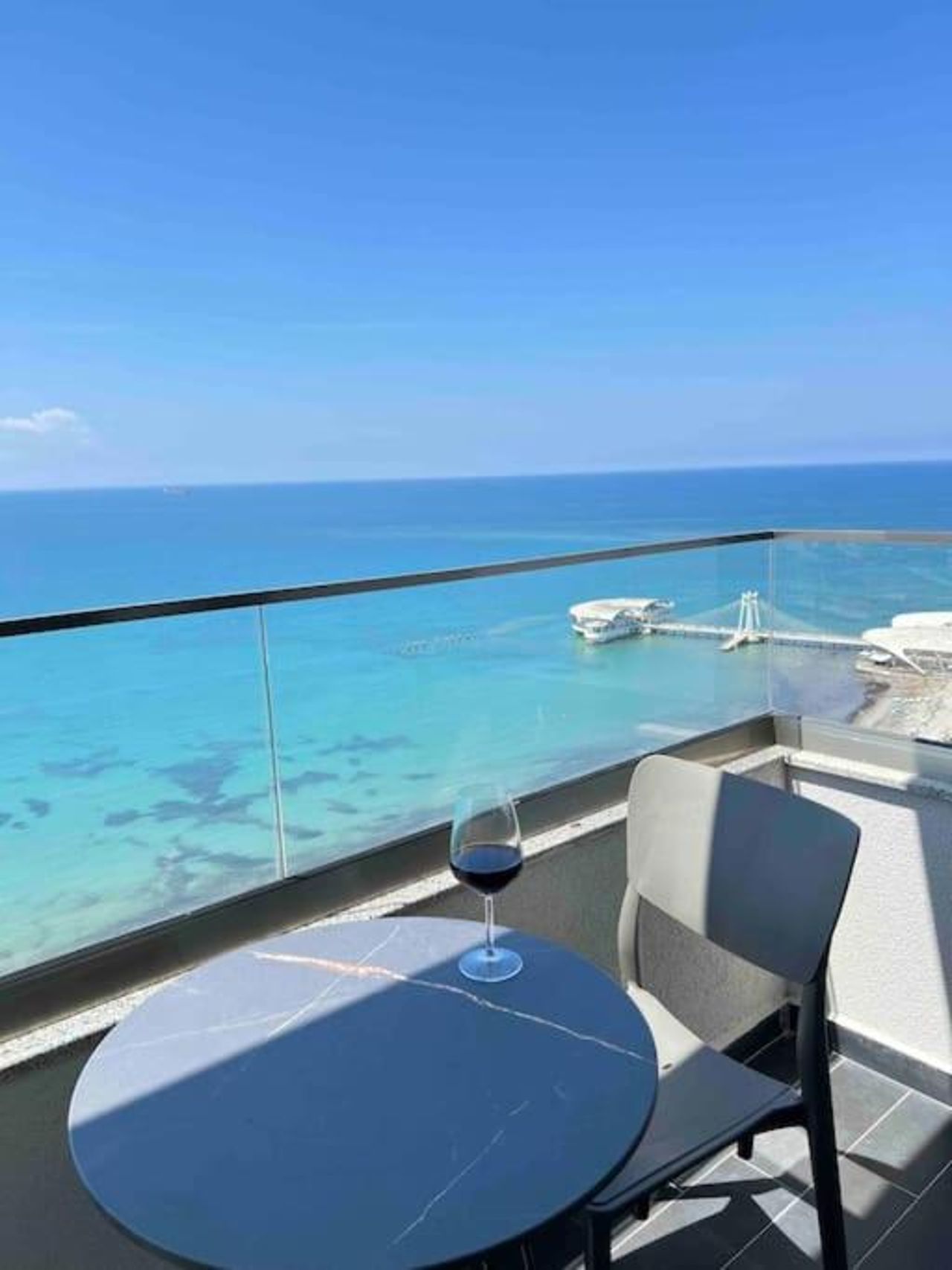 Sea View Apartment in Promenade