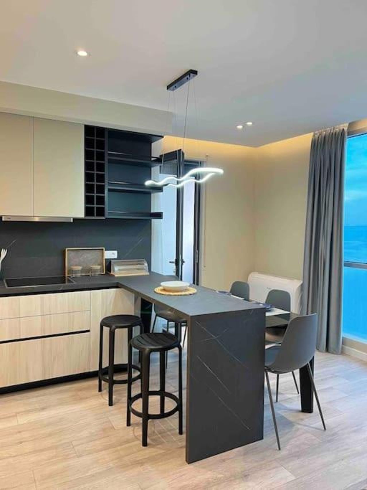 Sea View Apartment in Promenade