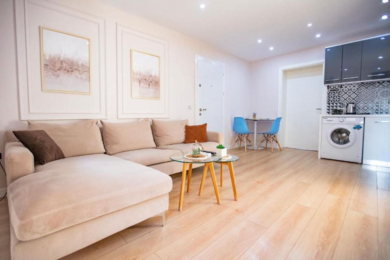 Modern Apartment in Tirana Center - THE NEST