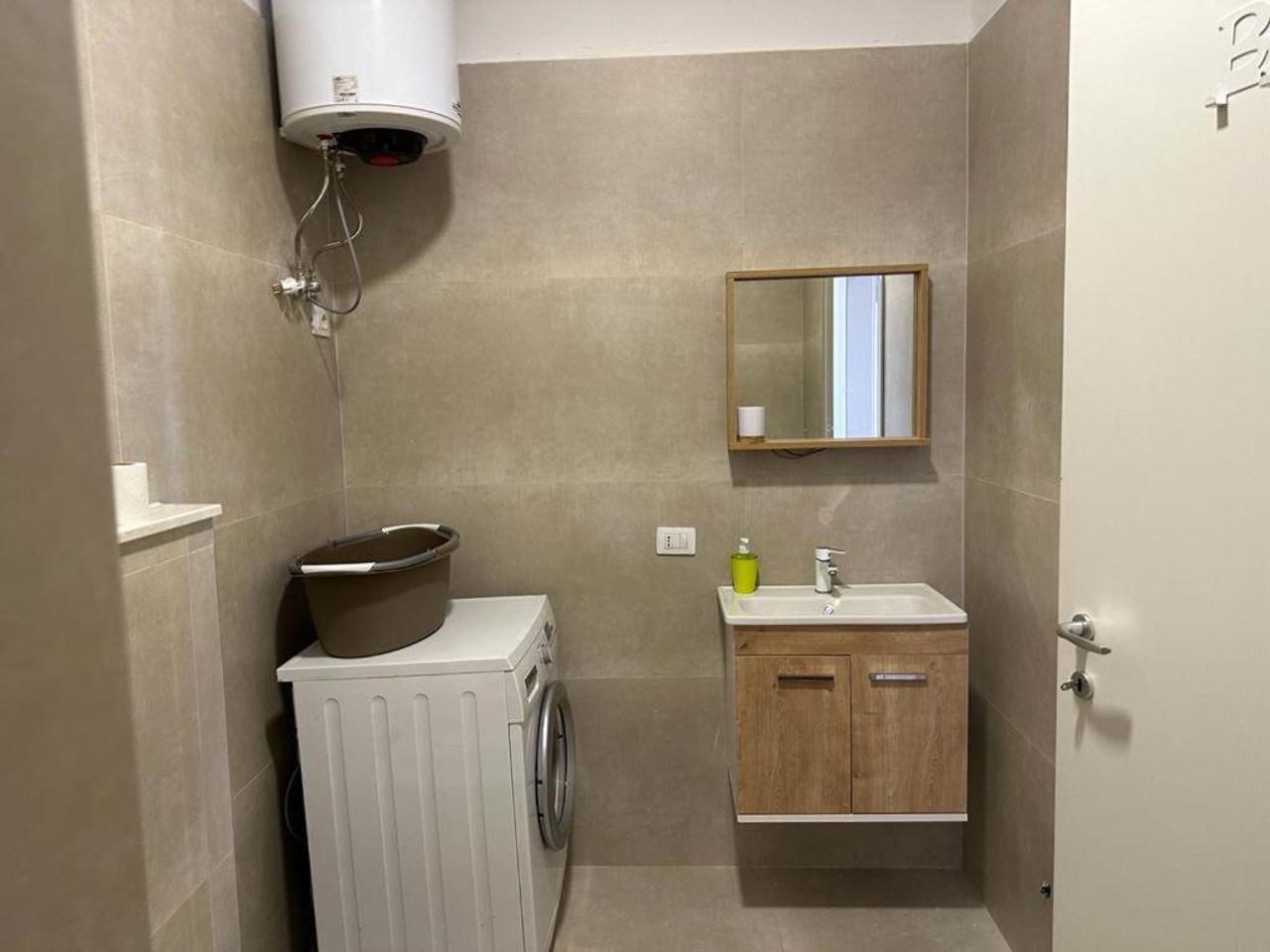 Thyamis Apartment