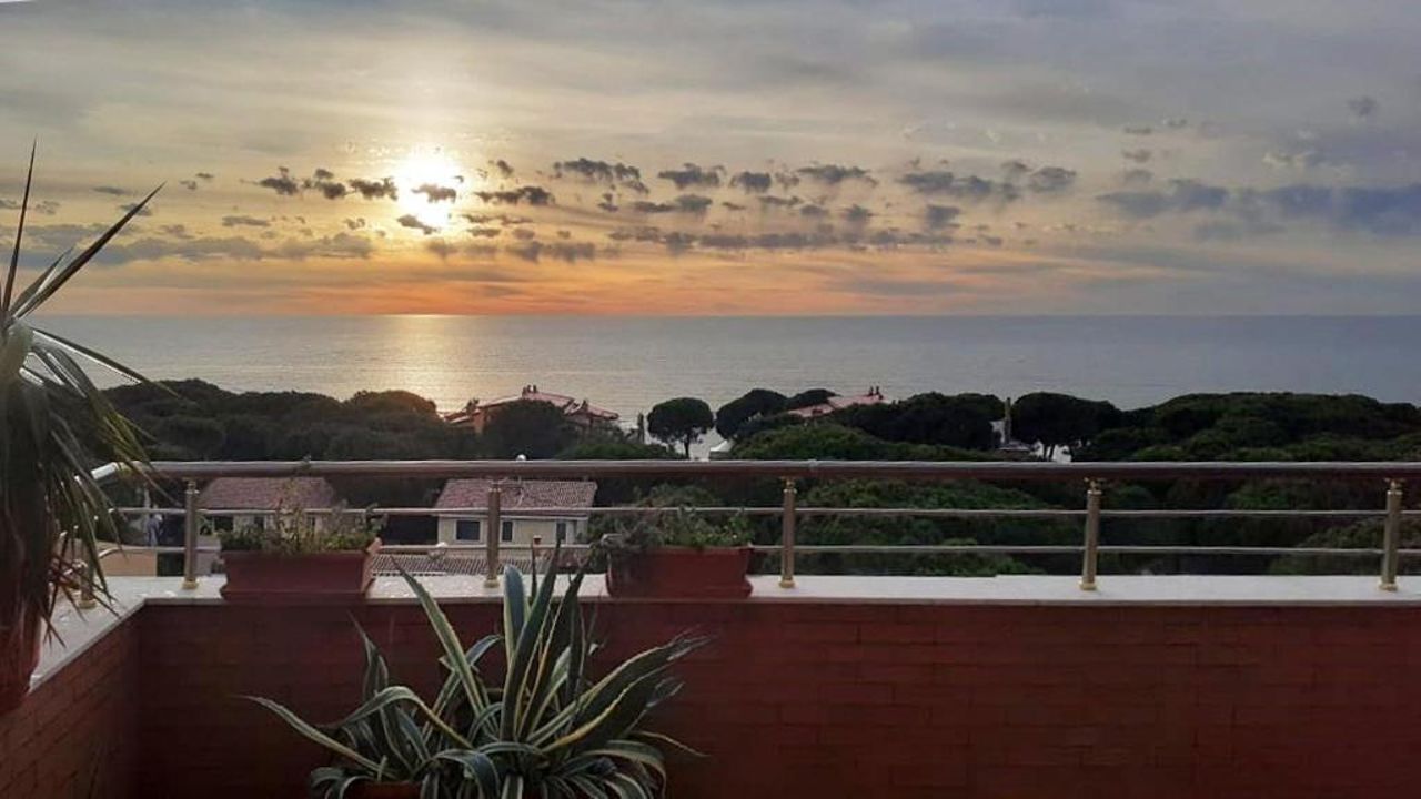 Sea Rooftop Apartment