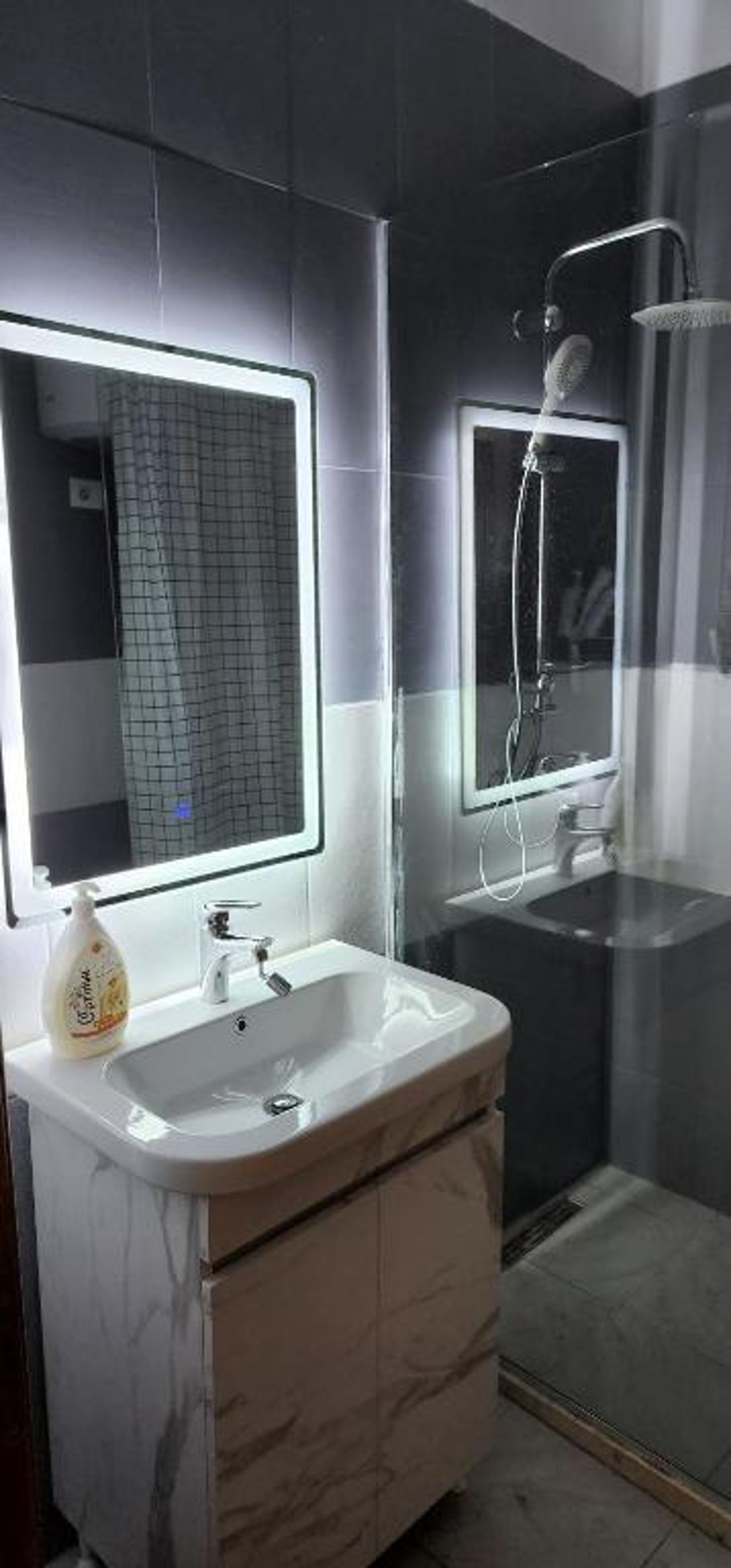 Hi Apartments S2 City Center self check in 24h