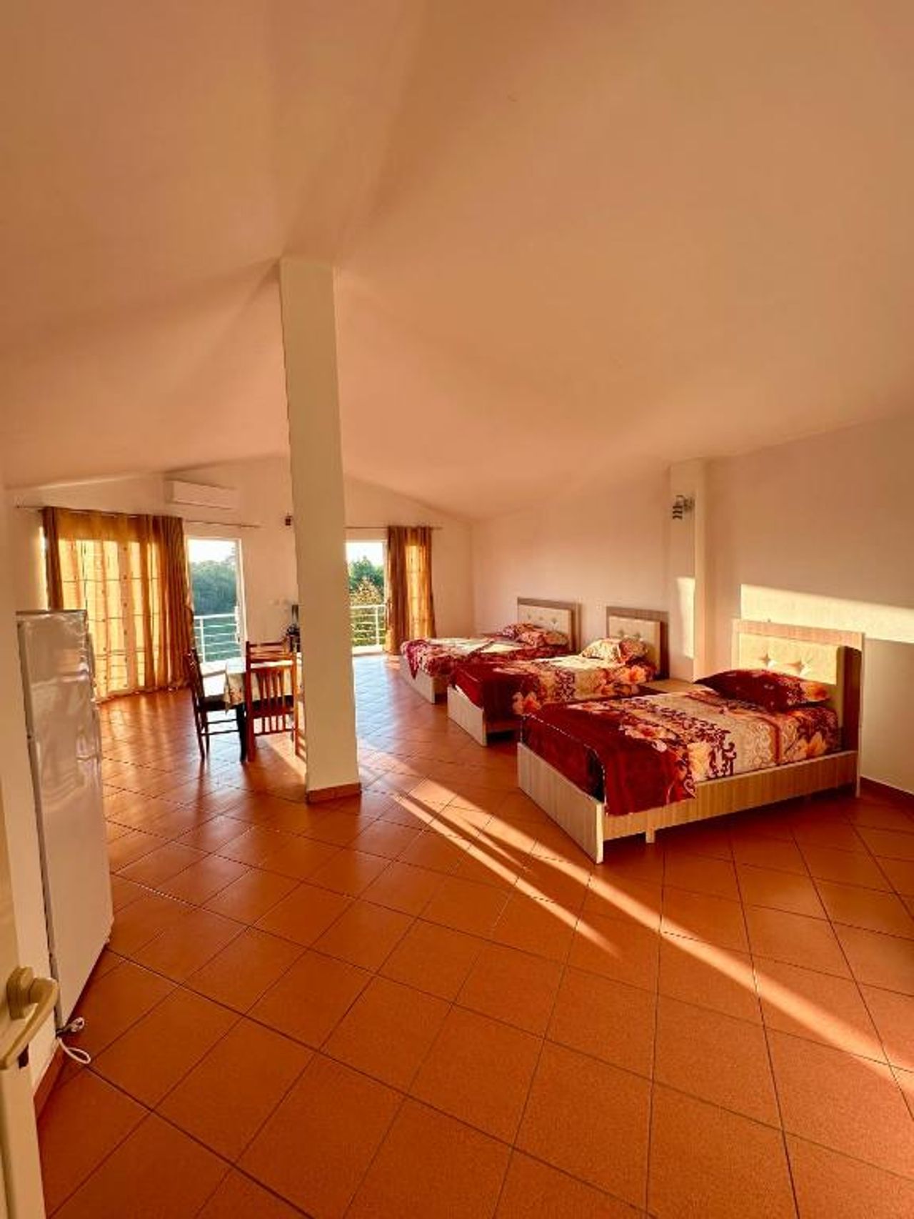 Nushi Apartments