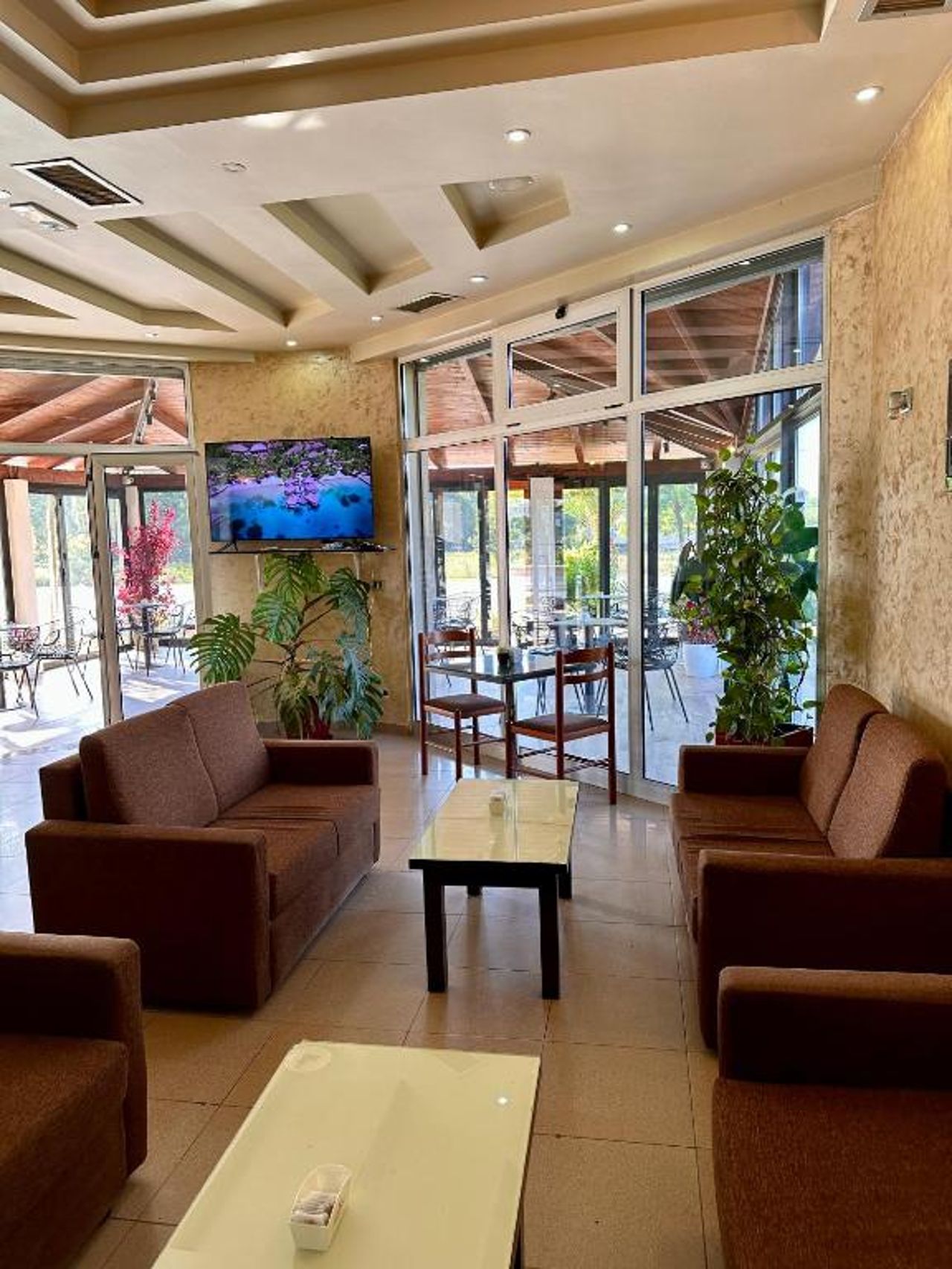Nushi Apartments