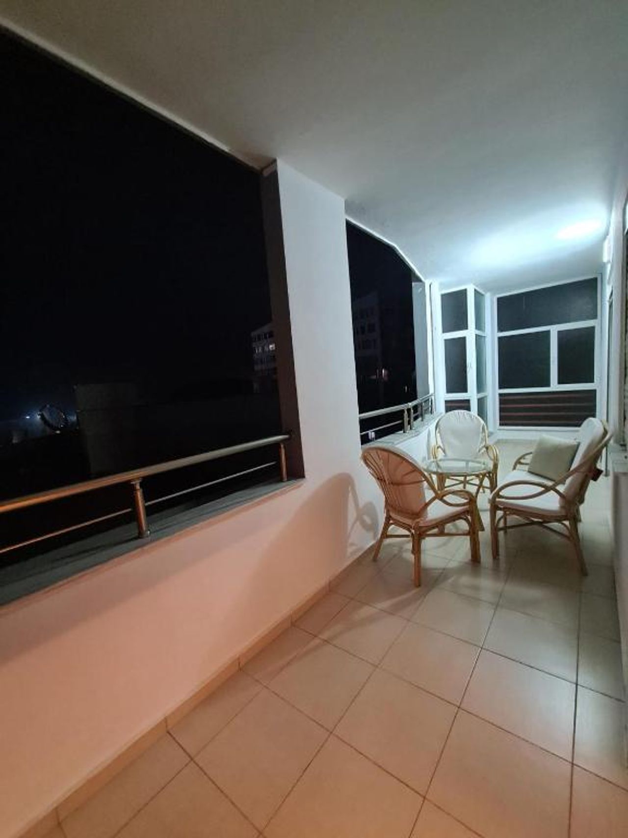 Royal Seaview Apartment