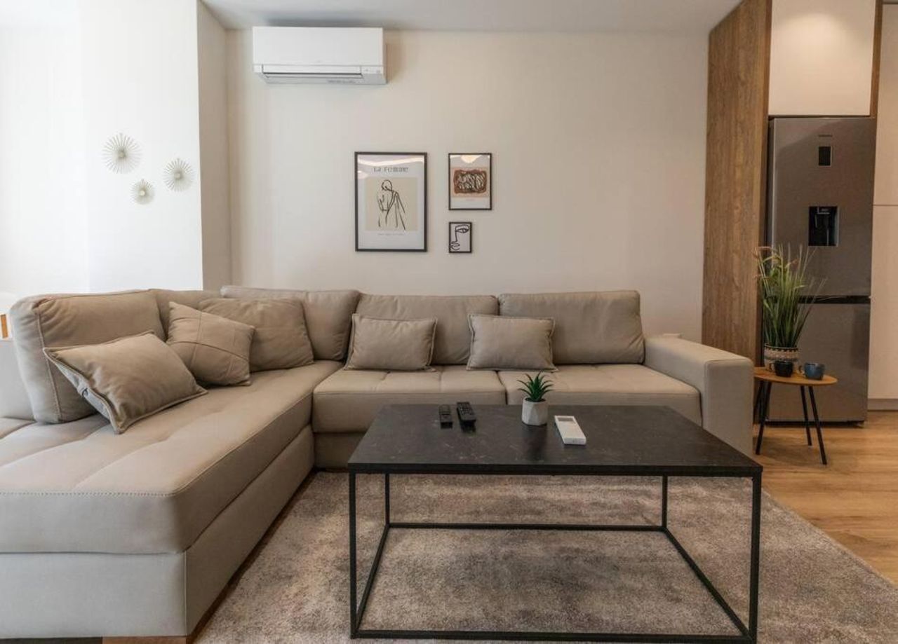 Green Leaf Apartment near Tirana International Bus Terminal
