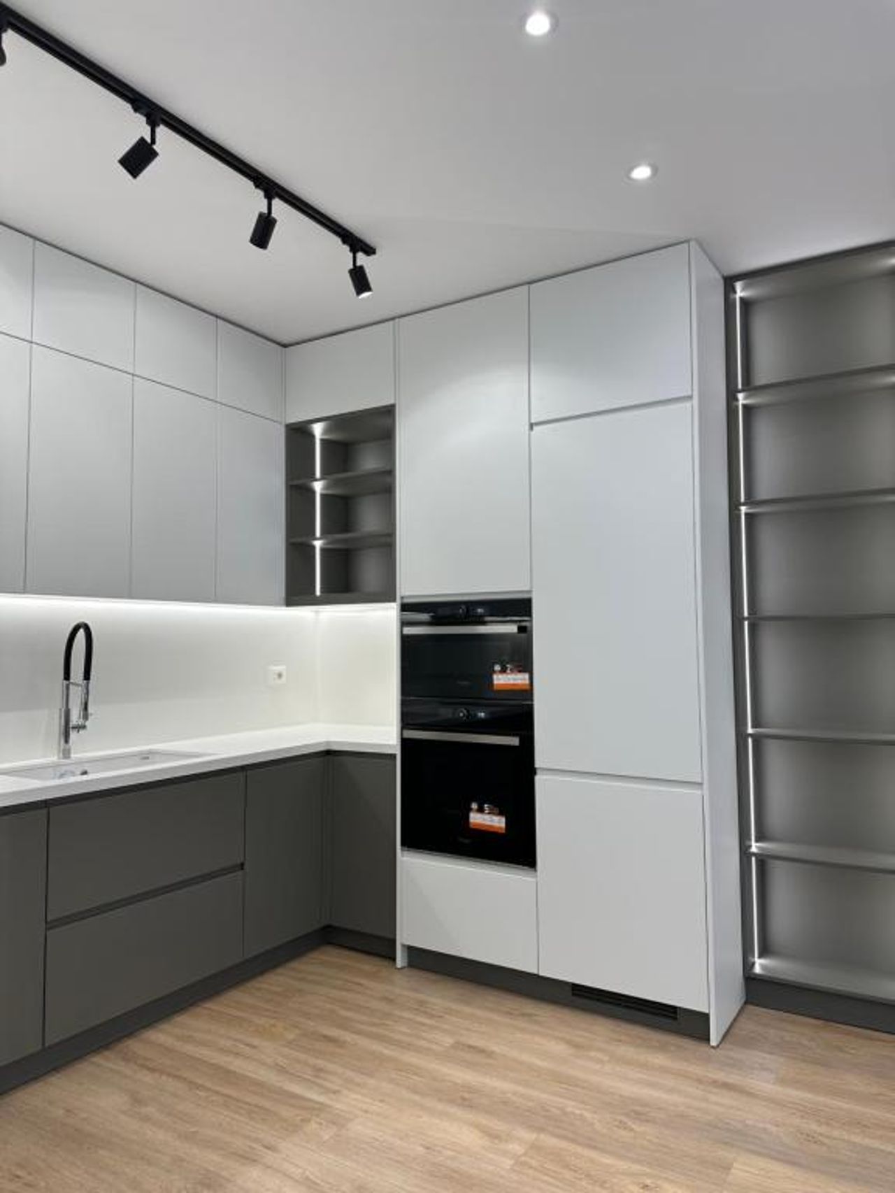 Hera Tirana Suite Deluxe