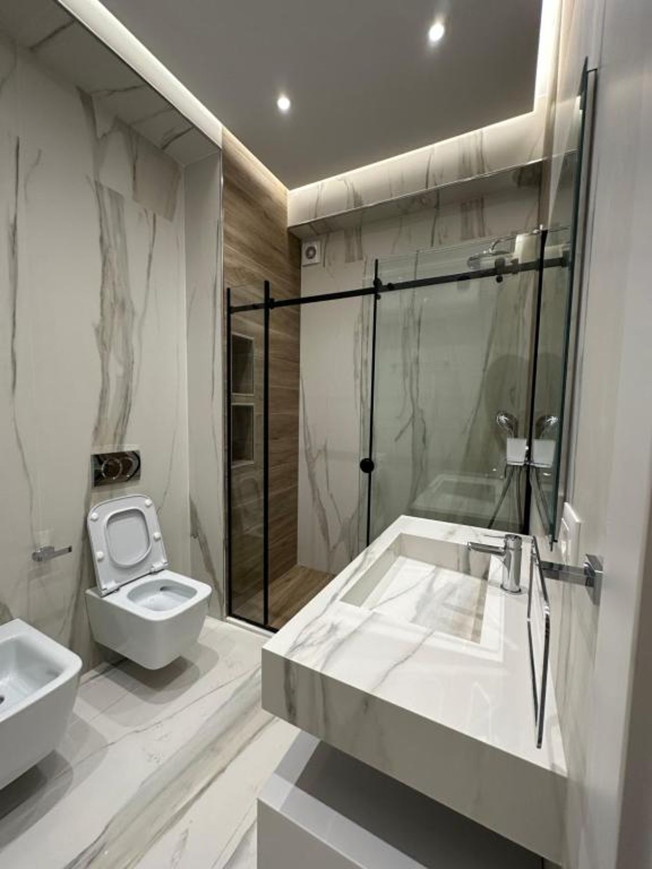 Hera Tirana Suite Deluxe