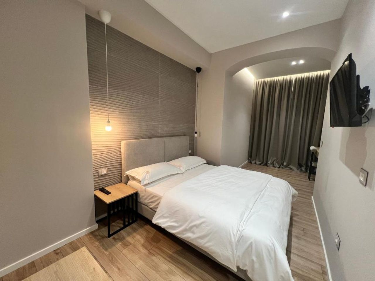 Enzo Rooms - Central Blloku
